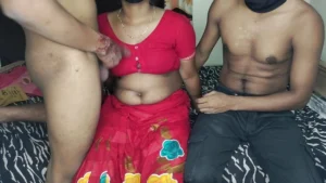 বন্ধুদের সুযোগ দিলে যা হয়-লাজুক বউ এর গণ চোদন -